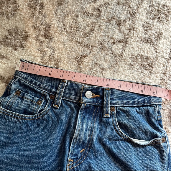 ☁️ SOLD ☁️ Levi’s 550 Denim Shorts - Picture 5 of 5